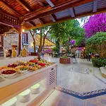 Отель Dogan Анталья